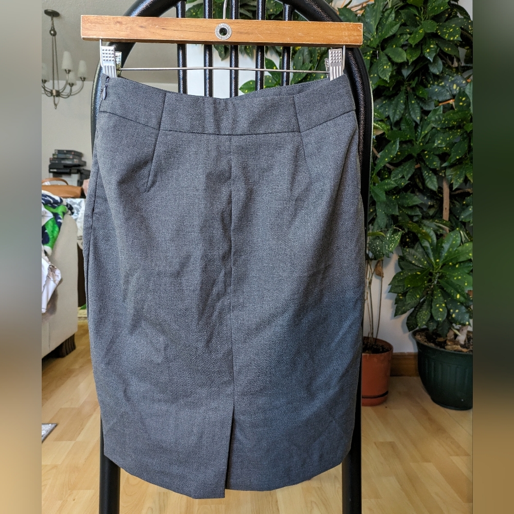 Pencil skirt - grey
